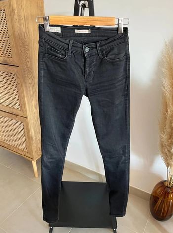 Jean skinny noir 710 Levi’s