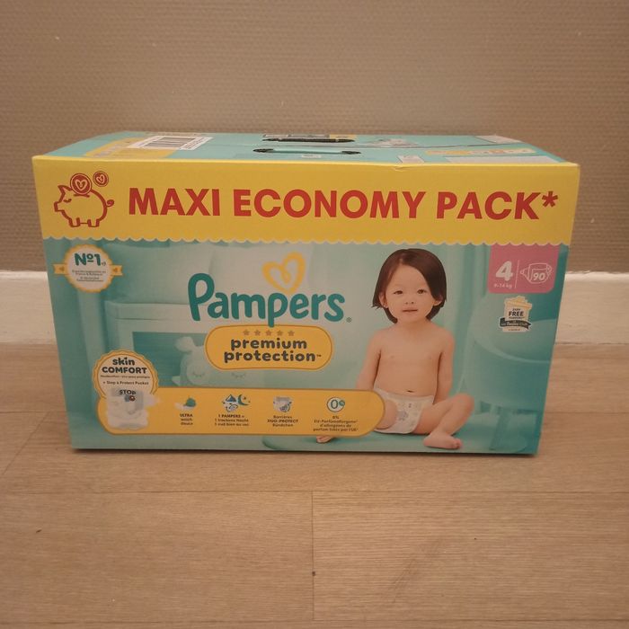 Pampers premium protection taille 4/90 couches