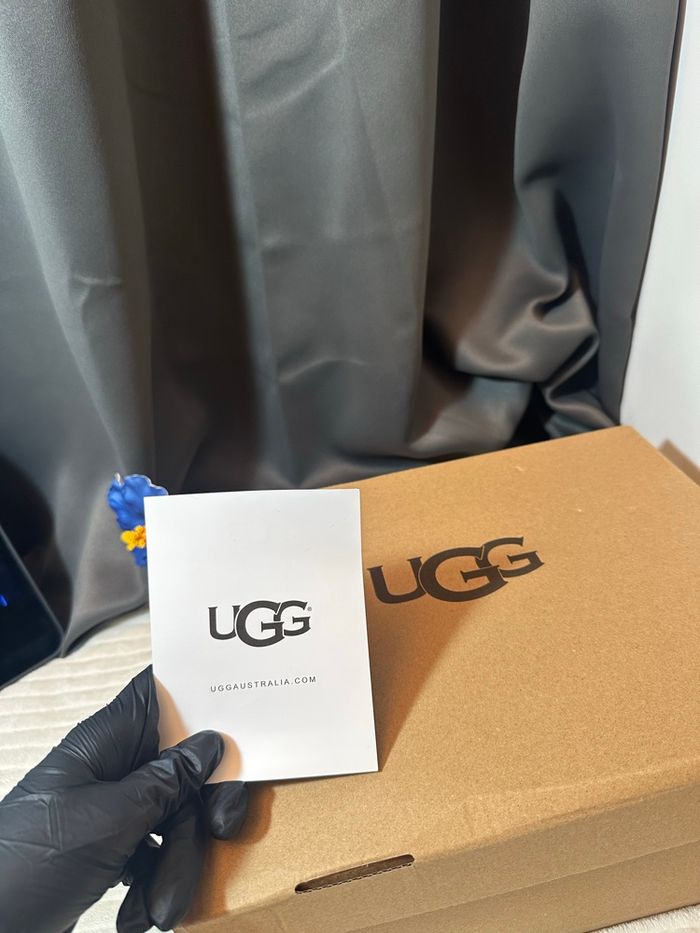 Botte Ugg Classic Ultra Mini - NOIR - photo numéro 4