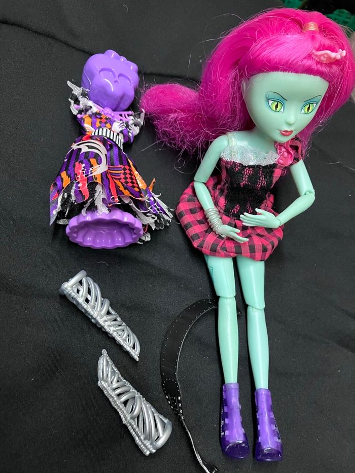Poupée Monster high - photo numéro 4