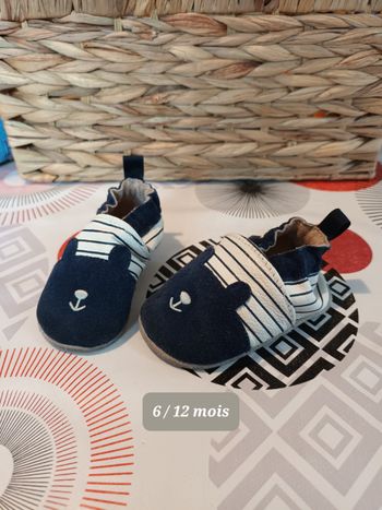 Petits mocassins souples 👦 taille 6 à 12 mois