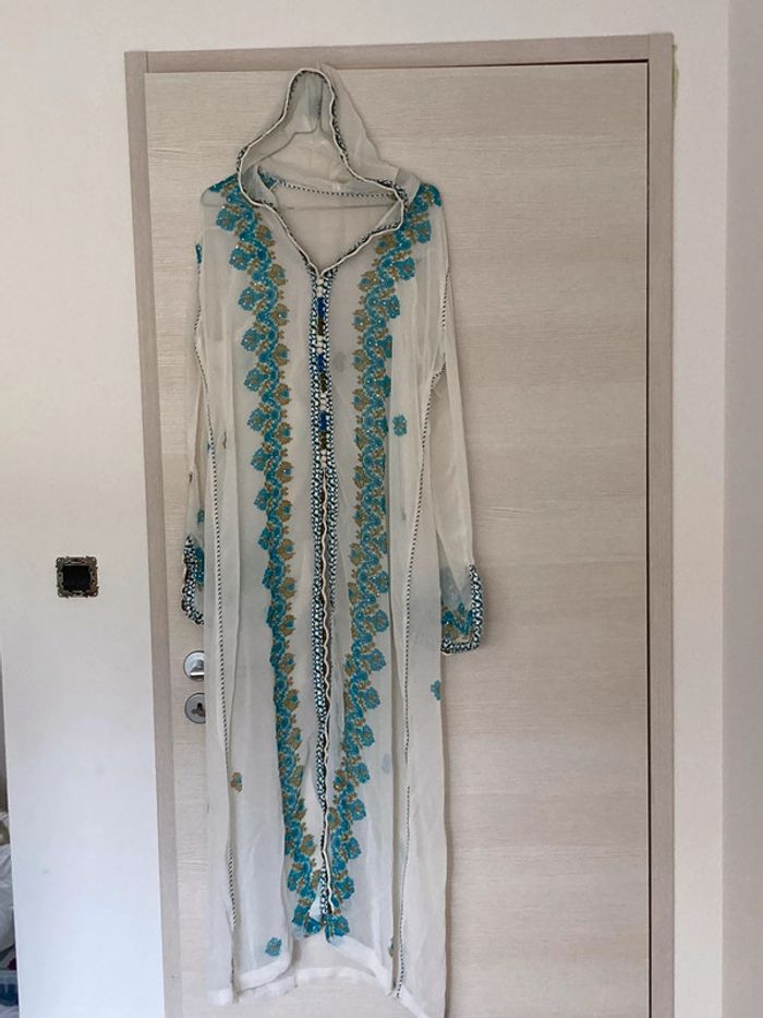 Djellaba / vêtement de cérémonie blanc et bleu 38 / 40 - photo numéro 3