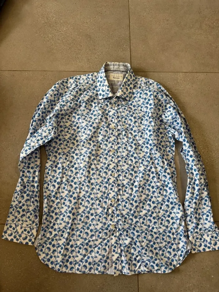 Chemise bleu clair Ted Baker, taille M, très bon état