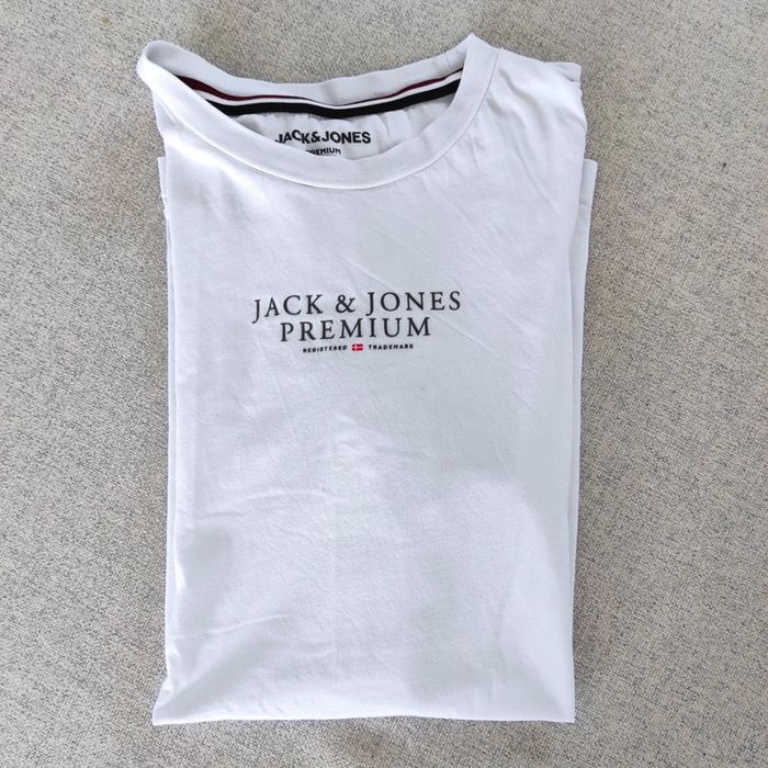 Jack and Jones Tee shirt blanc taille S très bon état - photo numéro 3
