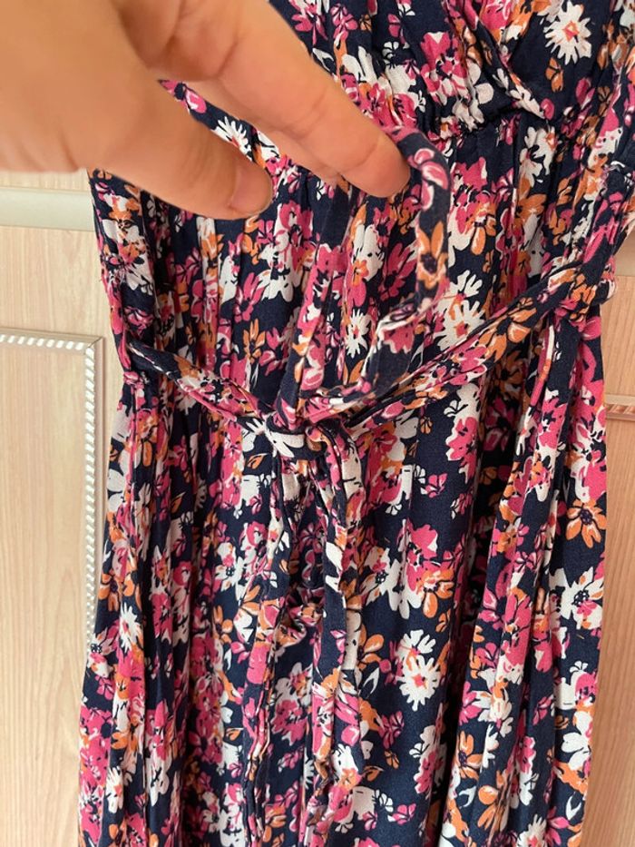 Superbe robe fleurie Taille S - photo numéro 3