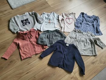 Lot vêtements filles hiver 2ans, différentes marques.
