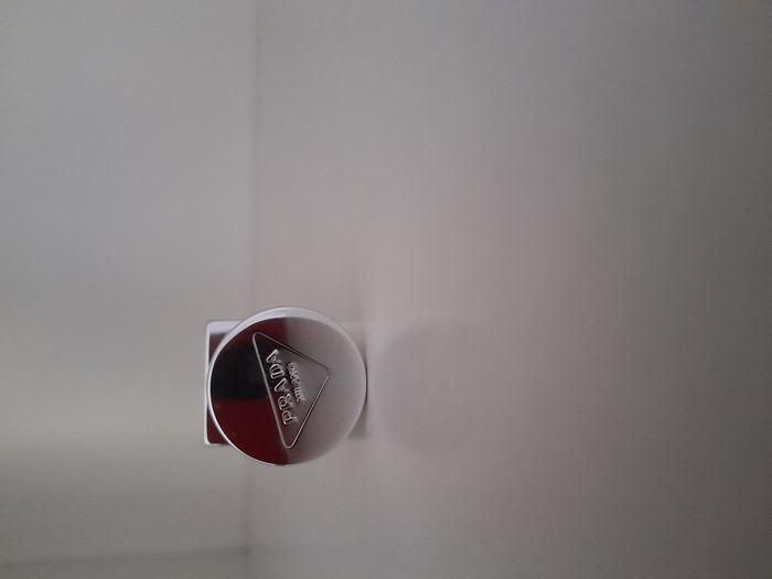 Rouge à lèvres Prada - photo numéro 4