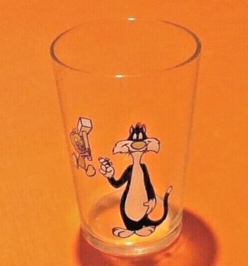 Verre transparent décoré  Warner Bros (1974 ) Titi et Grosminet Warner Bros France Reims 