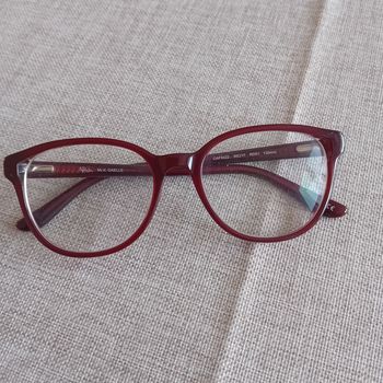 Faby27800 Monture lunettes Afflelou modèle Gaëlle Couleur : bordeaux