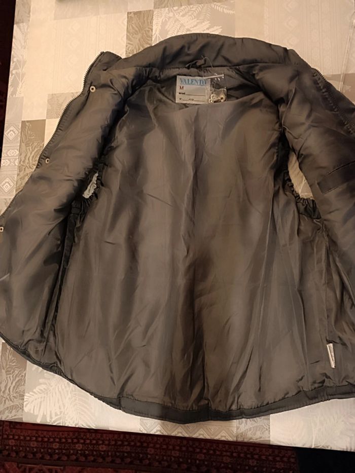 Veste sans manche grise - photo numéro 6