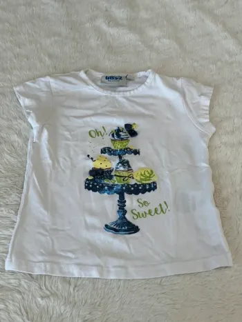tee shirt
