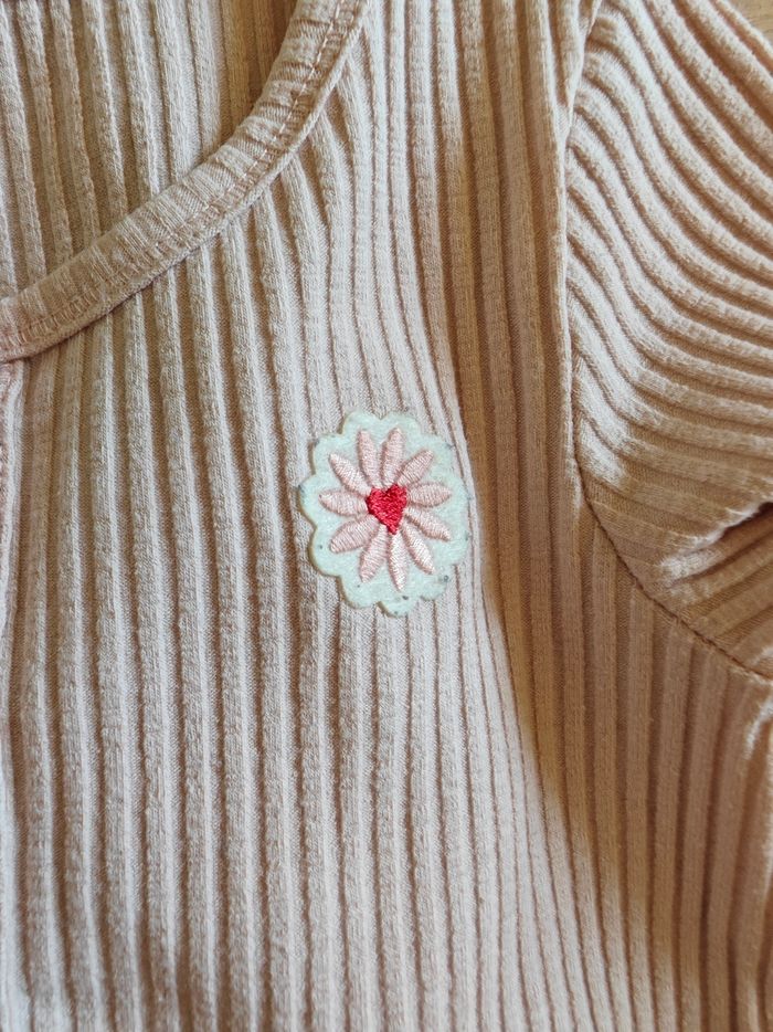 Robe en jean + gilet 24 mois bébé fille parfait état - photo numéro 3