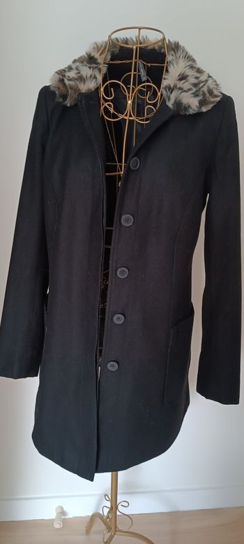Manteau noir,col fourrure "Léopard".