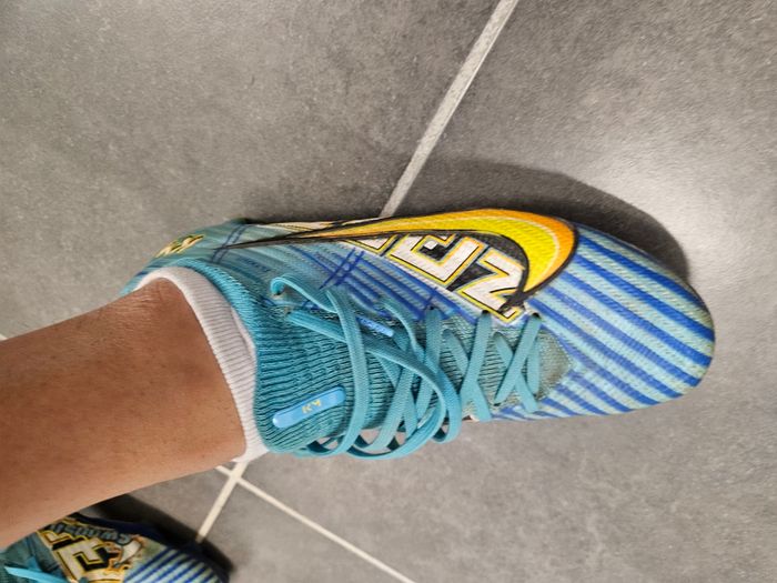 Chaussures de foot nike kylian - photo numéro 2