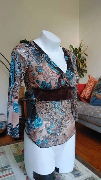 Top vintage paillettes tissu mesh semi transparent