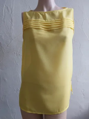 Haut jaune sans manches Taille S