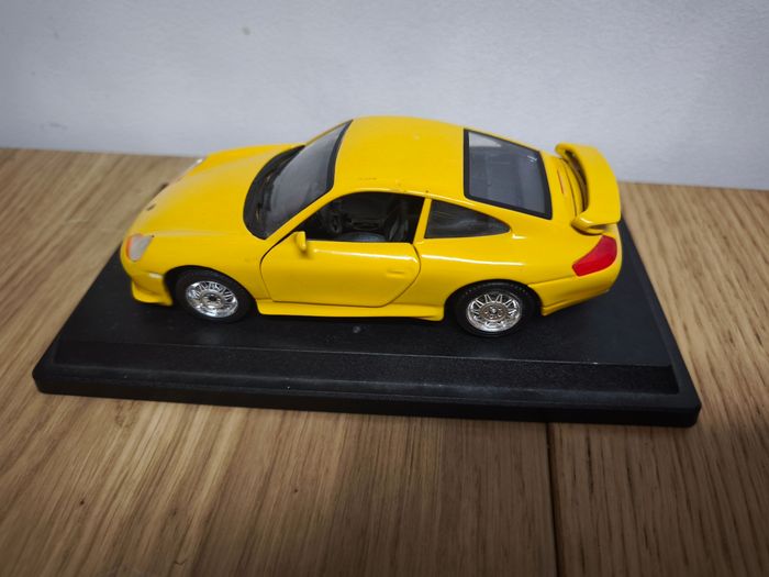 Voiture Porsche GT3 Bburago 1/24 1997 - photo numéro 4