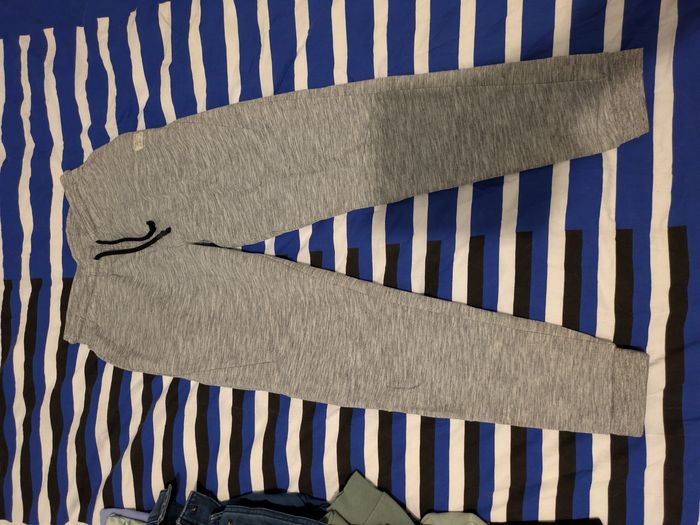 4  pantalons garçons 12ans