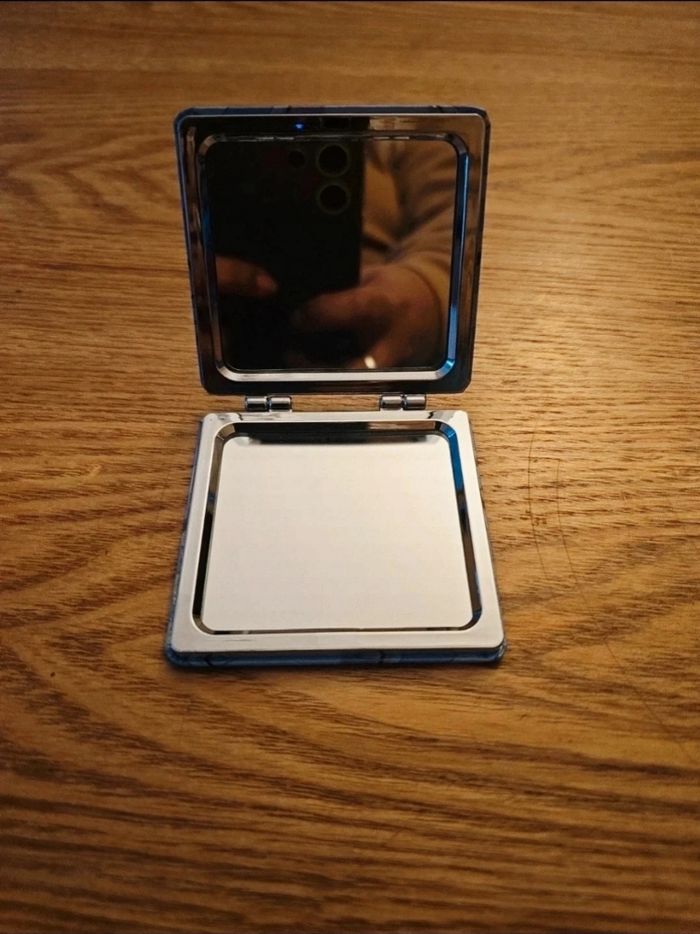 Petit miroir de poche stitch - photo numéro 2
