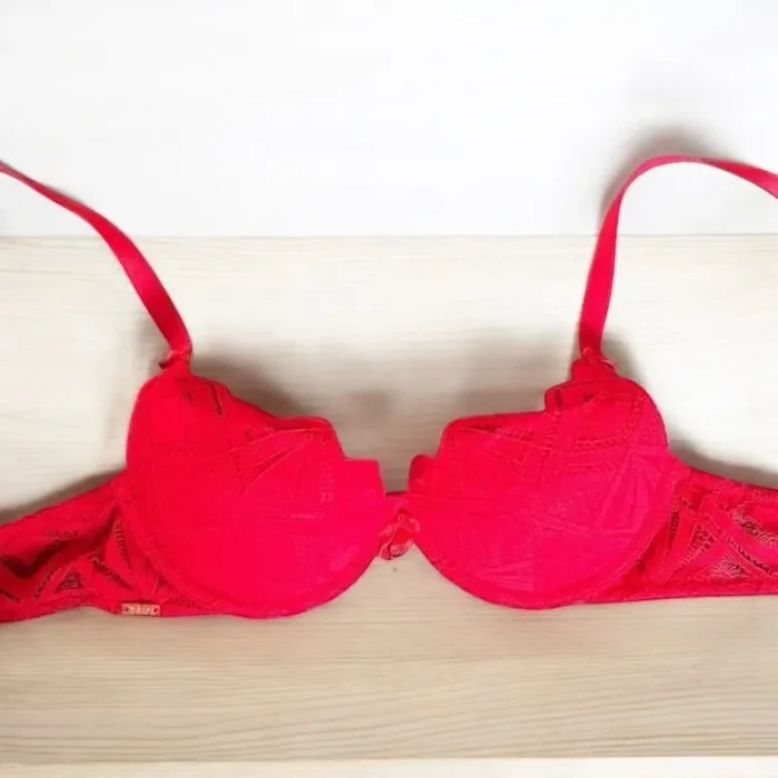 Lot de deux soutien gorge Valège Neuf - photo numéro 5