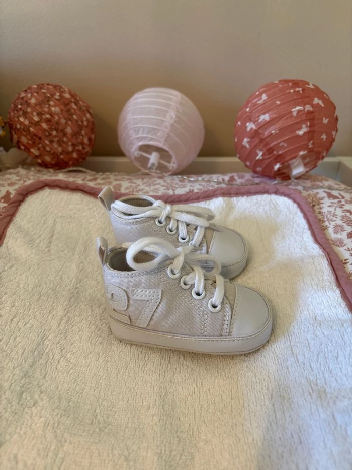 Baskets bébé taille 1-6 mois - photo numéro 4