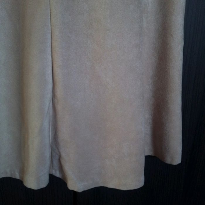 Jupe godet beige en suedine - photo numéro 6