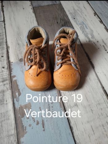 Chaussures "Verbaudet" 19