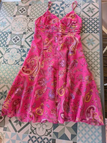 Robe courte chic 28