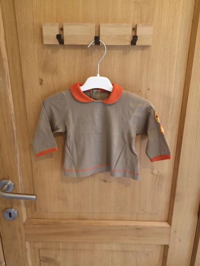 T-shirt avec col en brun avec col 9 mois