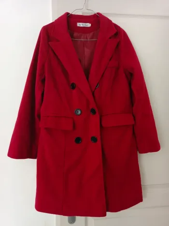 Manteau droit rouge bordeaux 38/40