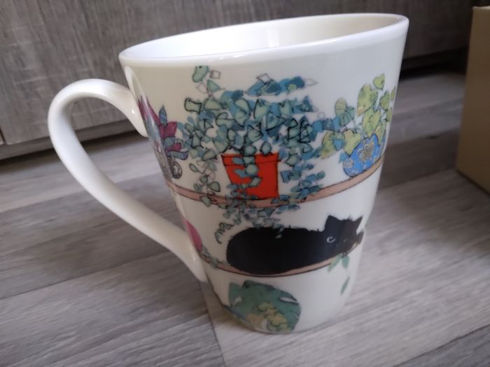 Tasse chat neuf - photo numéro 3