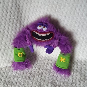 Peluche violette Monstres et compagnie université disney pixar