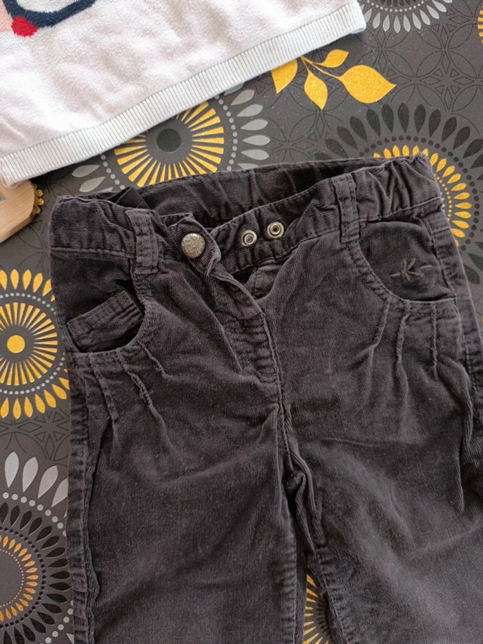 Ensemble pantalon et pull taille 2 ans en très bon état - photo numéro 3