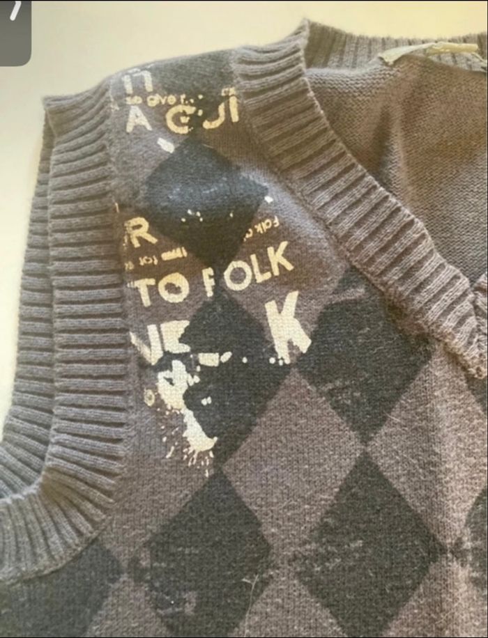 Pull sans manches pour garçon TRÈS BON ÉTAT taille 4 ans couleur gris - photo numéro 2