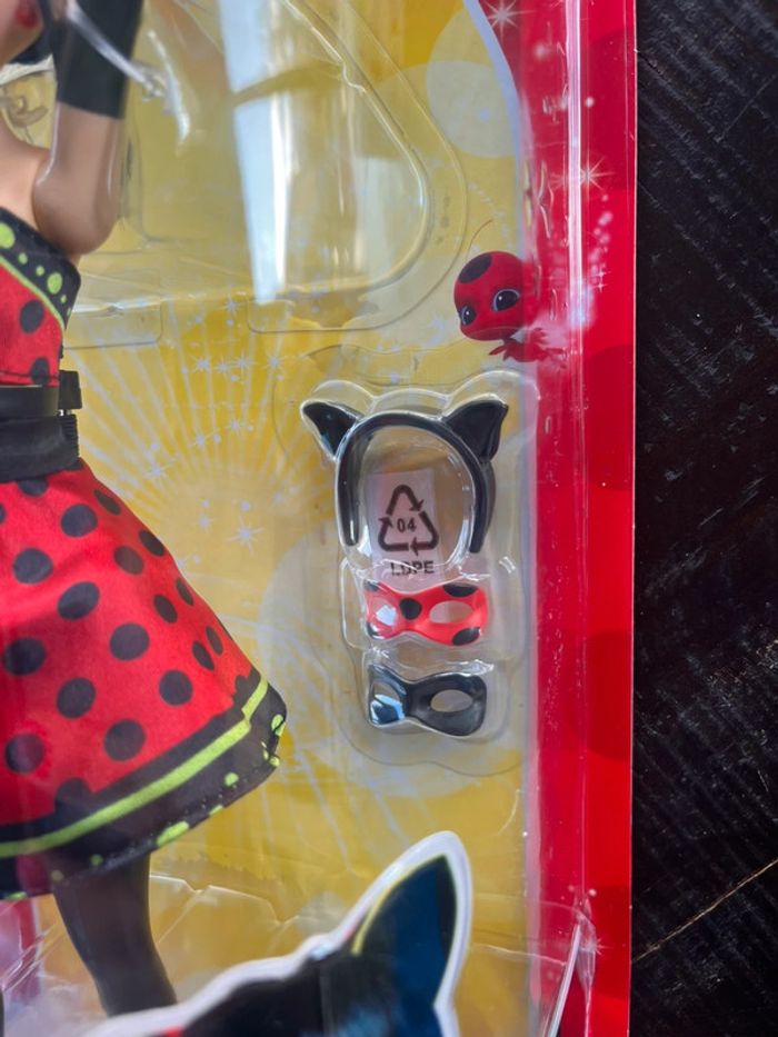 Poupée Ladybug transformation 26 cm neuve emballée - Miraculous - photo numéro 4