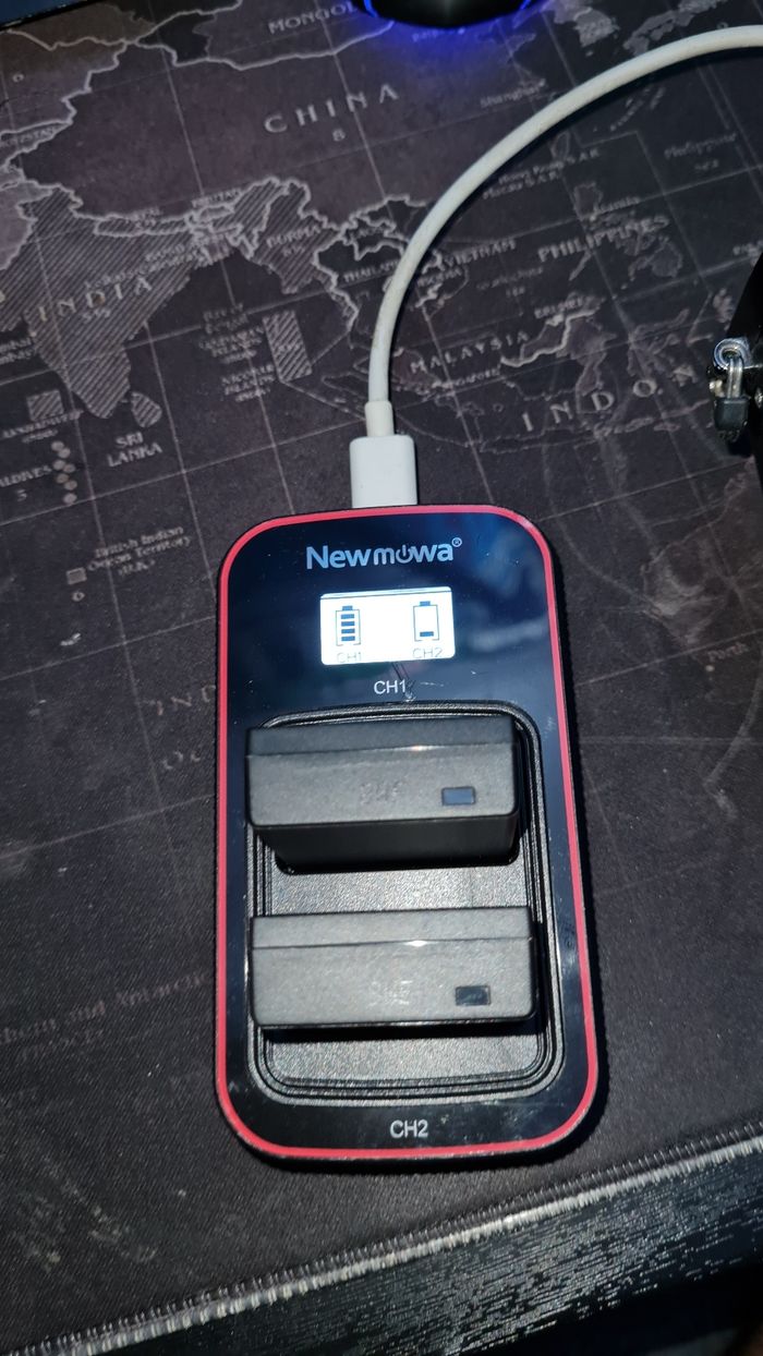 Panasonic LUMIX lx100 + son chargeur et deux batteries - photo numéro 4