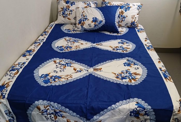 Drap de lit avec 4 taies d'oreiller