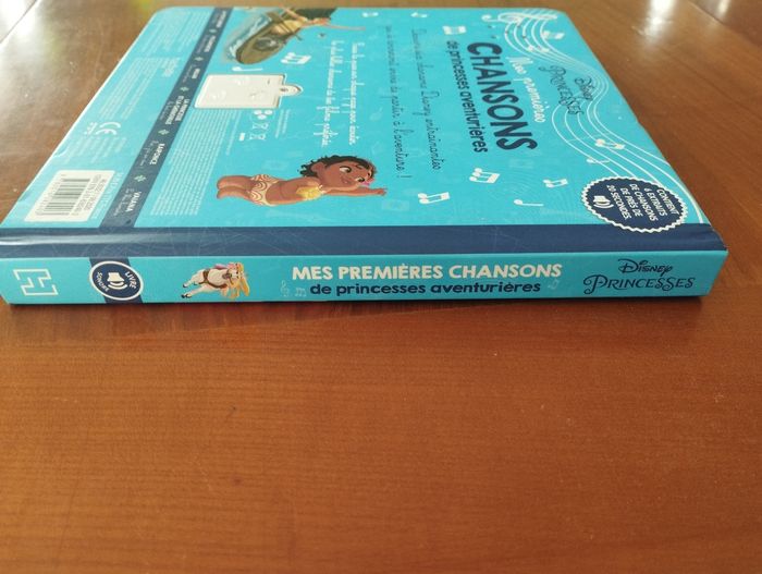 Livre sonore Disney chansons pour princesses guerrières - photo numéro 3