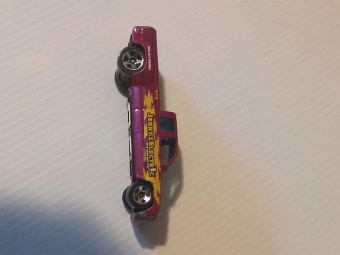 Hotwheel customized c 3500 - photo numéro 2