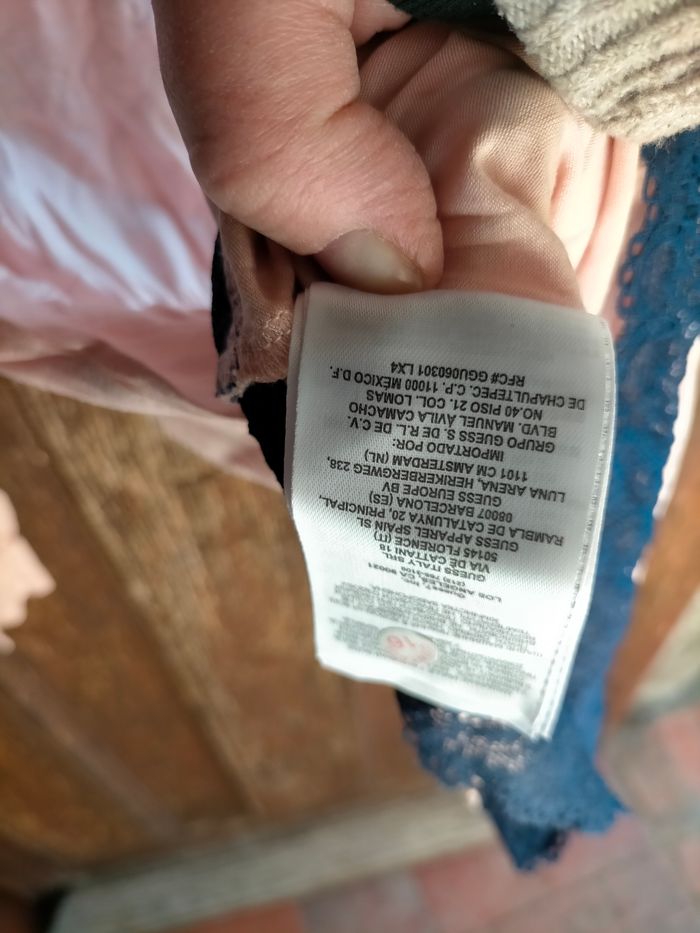 Très jolie robe GUESS neuve 3 ans - photo numéro 5