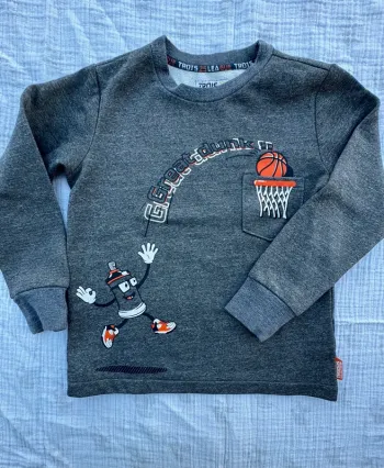 Sweat-shirt trois 25 6 ans