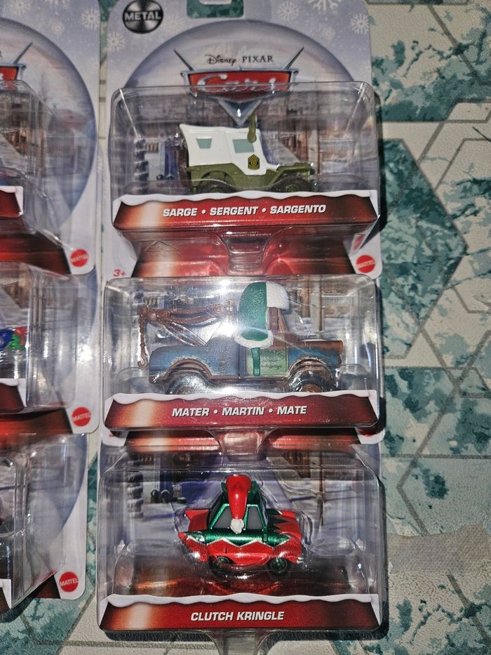Lot de voitures cars Mattel neuves Disney Pixars  série spéciale Noël - photo numéro 2