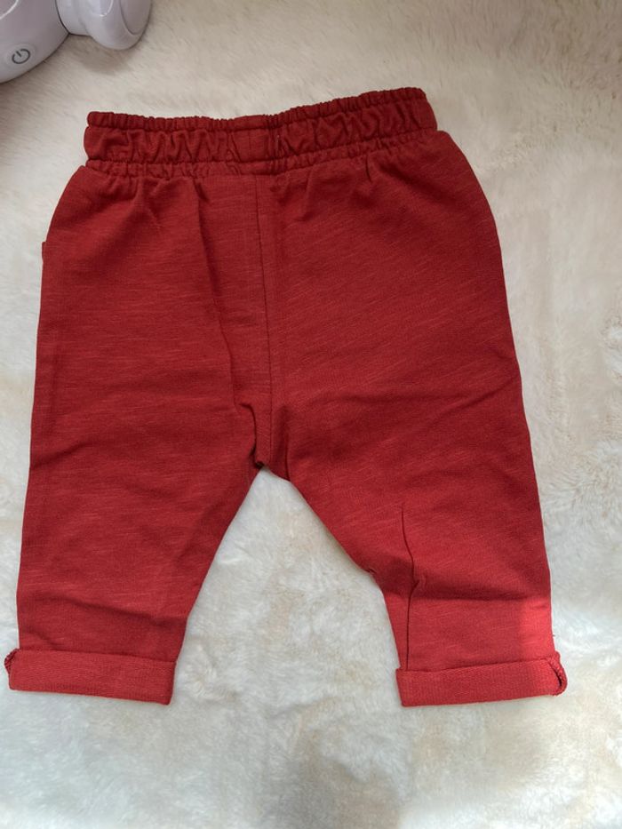 Pantalon sarouel neuf rouge vertbaudet - 3 mois - photo numéro 4