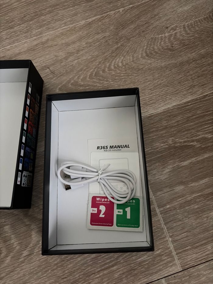 Console rétro gaming r36s blanc - photo numéro 5