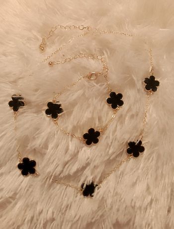 Parure bijoux fleur noire
