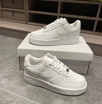 Nike Air force one
39
