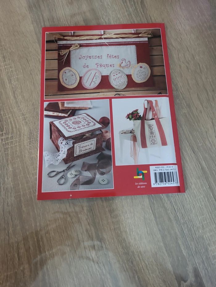 La broderie rouge - photo numéro 2