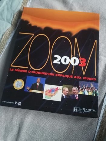 Livre ZOOM 2003.