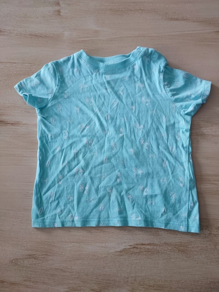 tee-shirt bleu