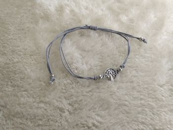 Bracelet gris  arbre de vie